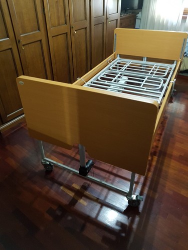 Letto per disabili motorizzato - letto,